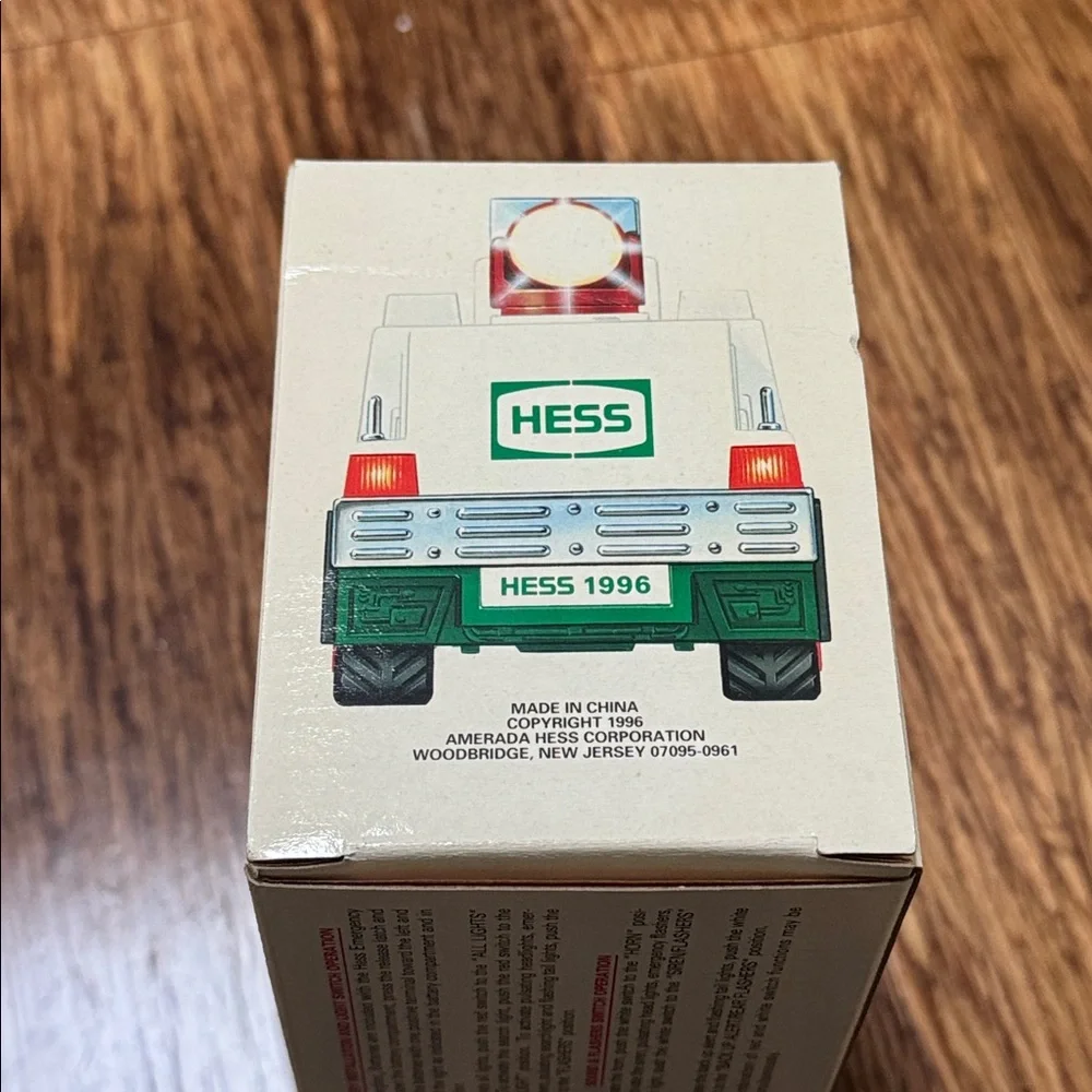 Vintage Hess 1996 Emergency Truck collectible toy new in box